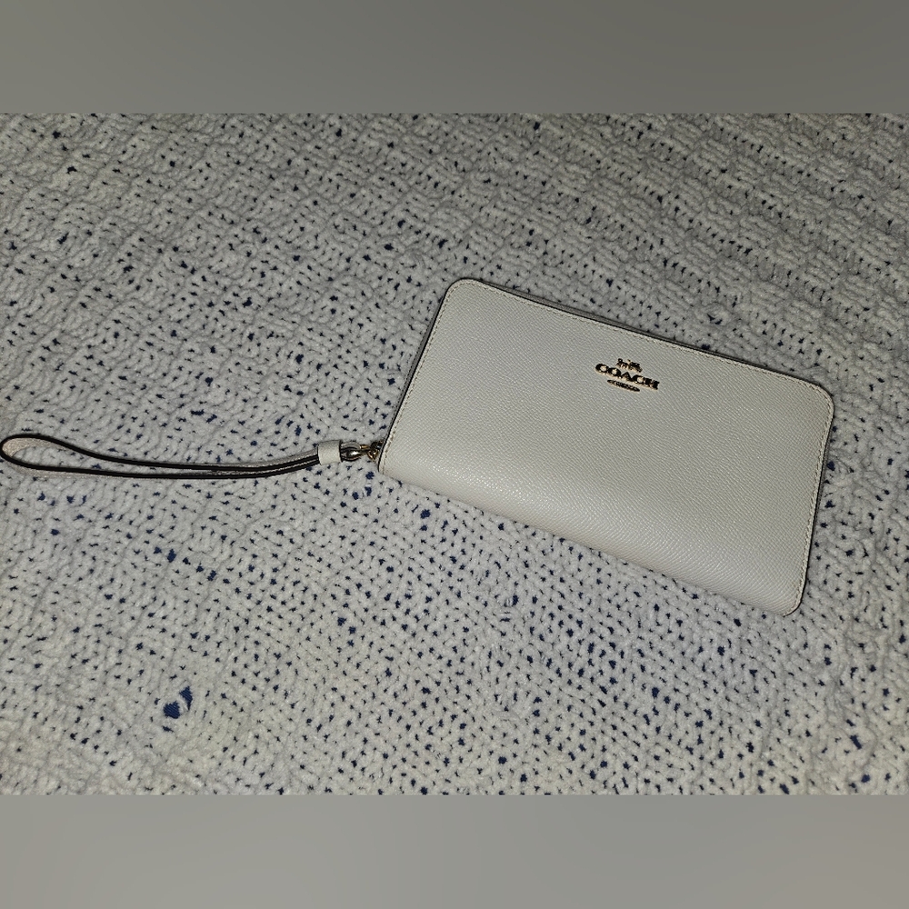 Coach White Zip Around Wallet